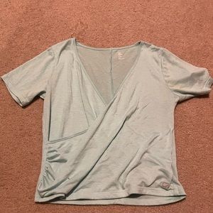 GapFit Crossover Top